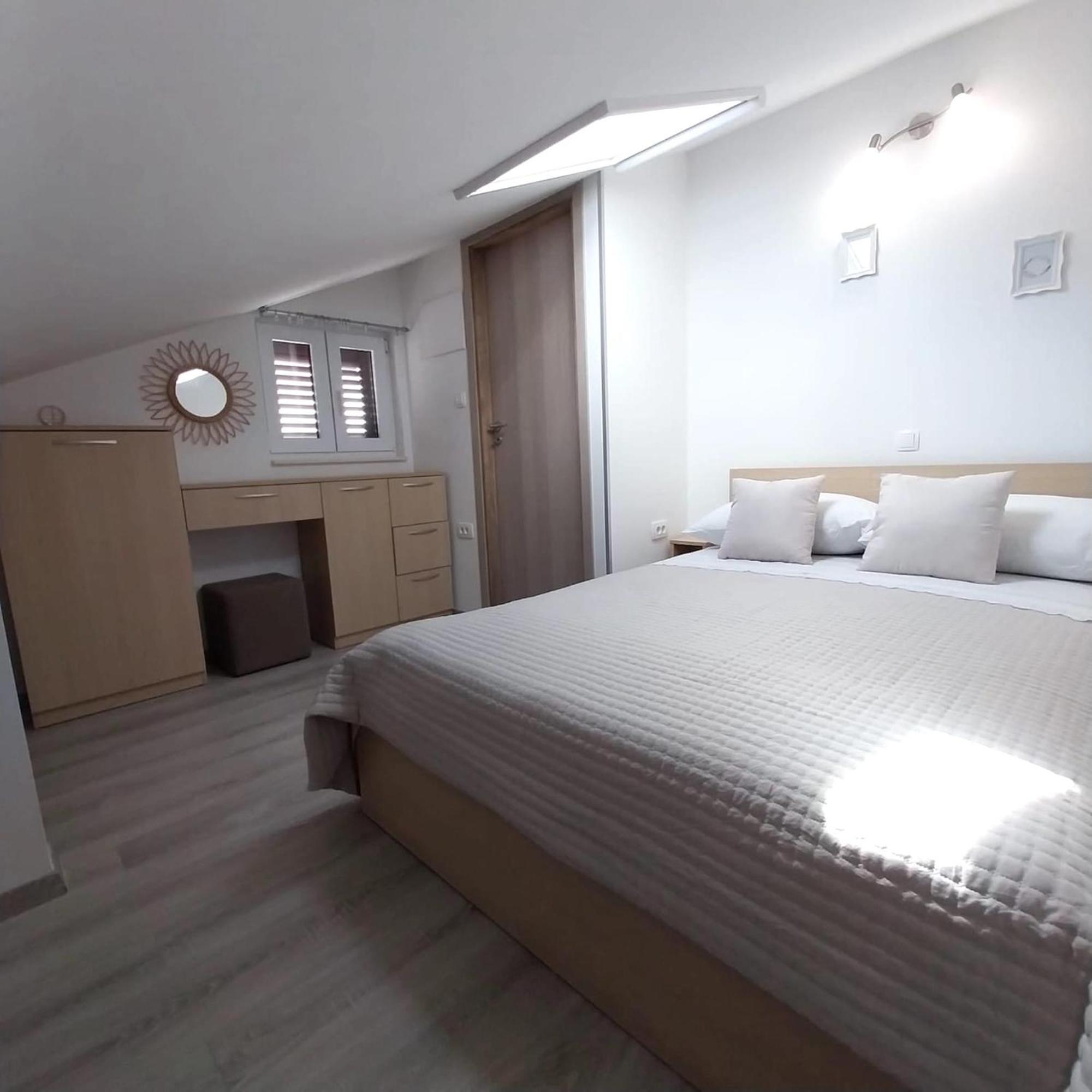 Apartments Zlata Stari Grad  Esterno foto