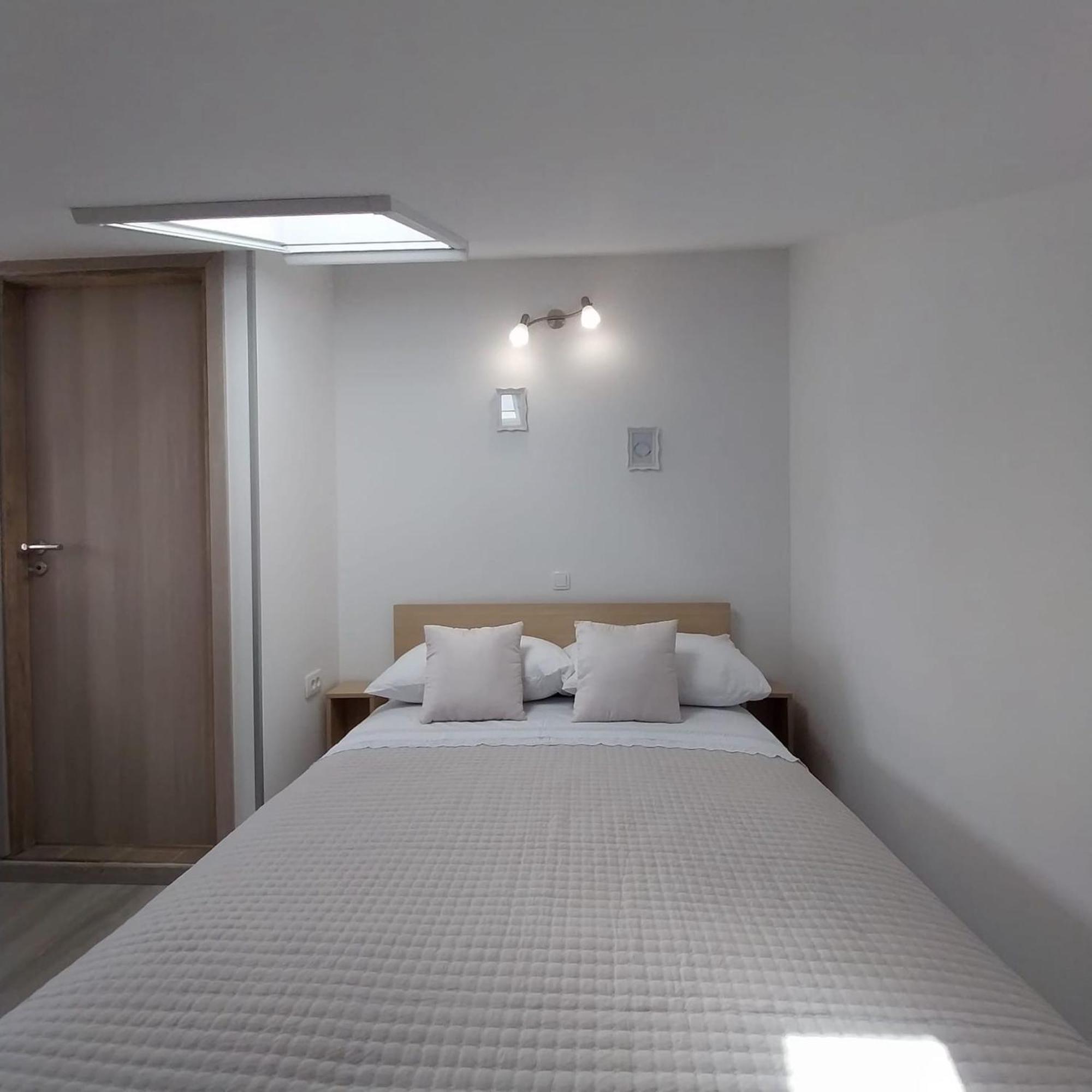Apartments Zlata Stari Grad  Esterno foto